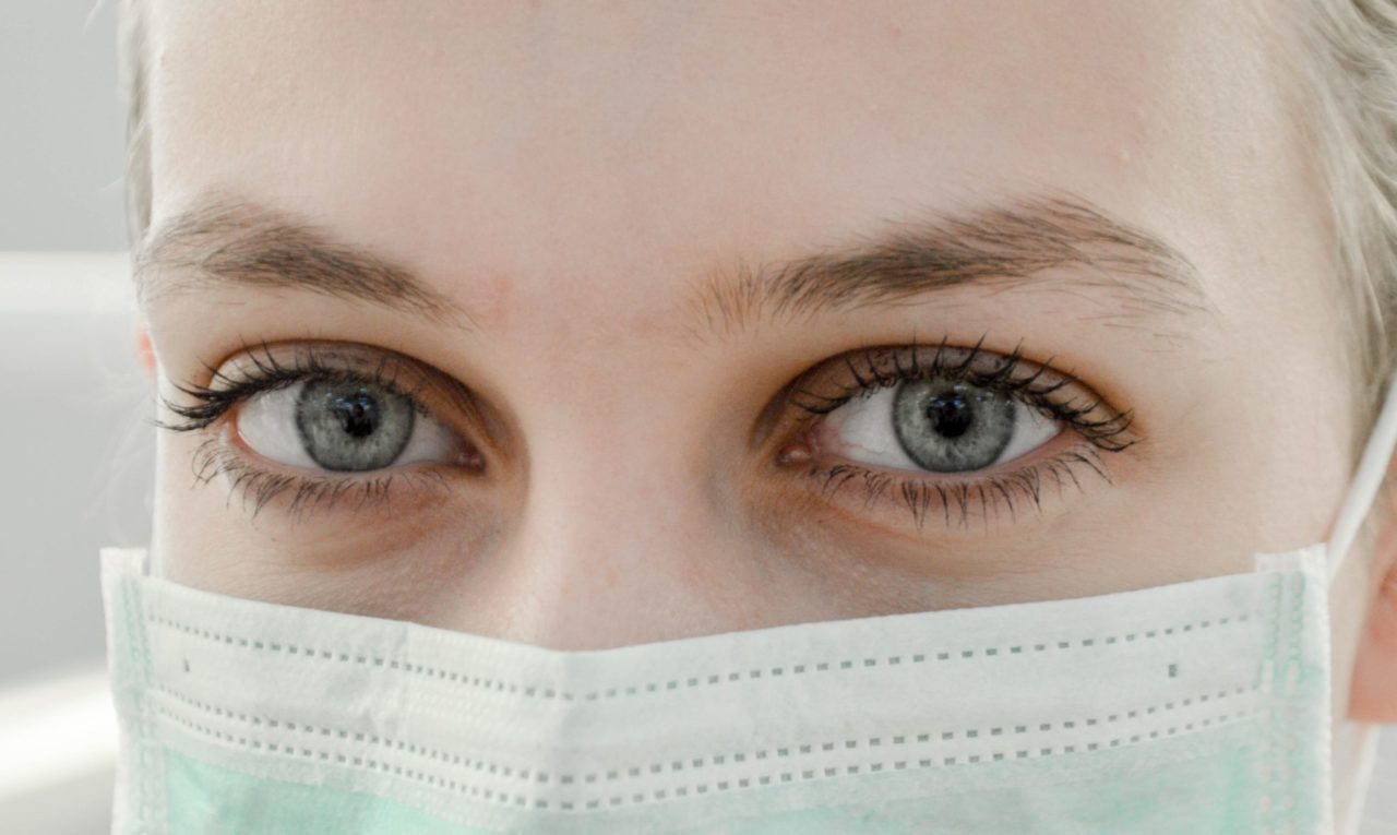 coronavirus-dicas-mulher-mascara