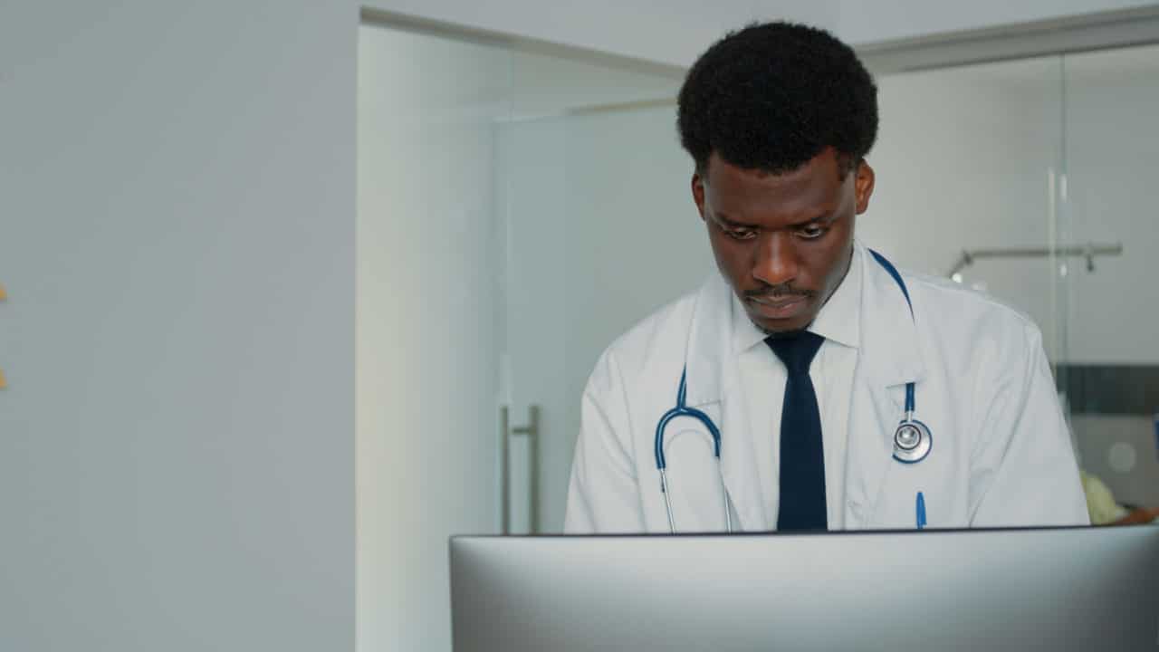 pj-medico-medica-consultorio
